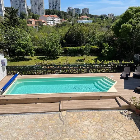 Lounge Διαμέρισμα *