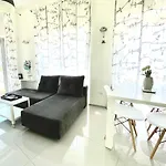 Lounge *